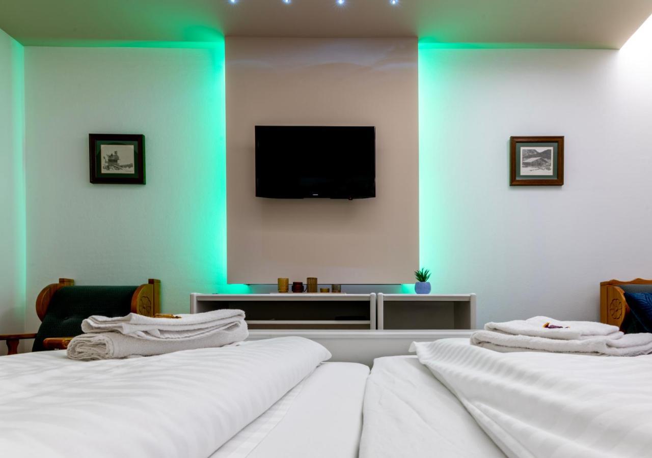 באד מיטרנדורף Hotel Aquamarin מראה חיצוני תמונה