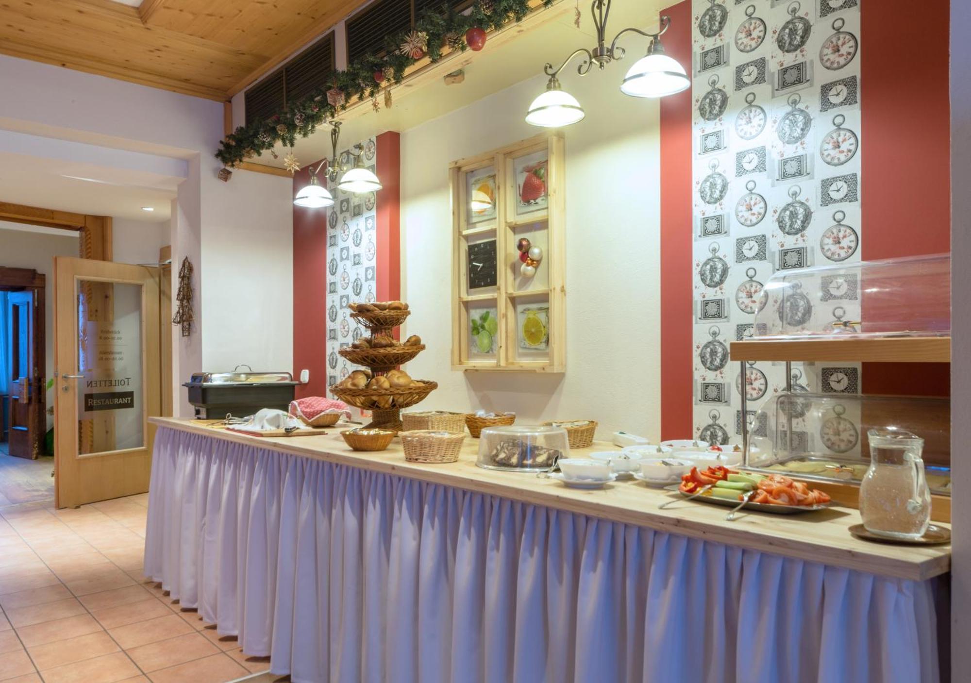 באד מיטרנדורף Hotel Aquamarin מראה חיצוני תמונה
